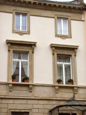 Sandsteinrestauration einer Fassade in Frankfurt IMG_0444-1x